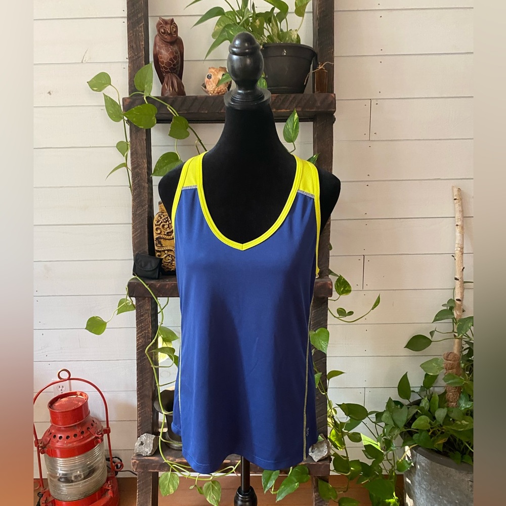 Impact: Activewear Muscle Shirt Tank Top